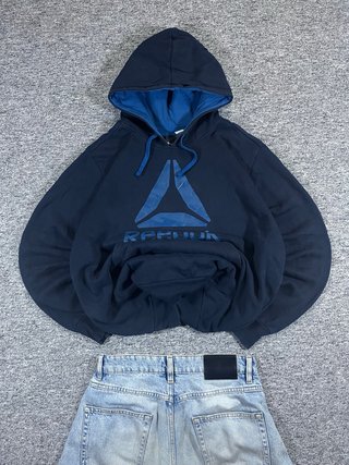 Sudadera Reebok Azul Estilo Retro