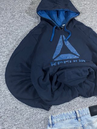 Sudadera Reebok Azul Estilo Retro