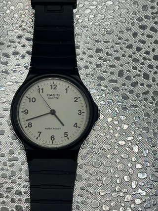Reloj Casio Quartz W211
