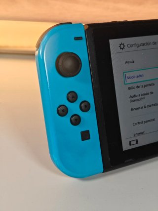 Nintendo Switch con Accesorios