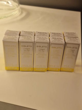 Sisleya L'Intégral Anti-Age Crema Contorno