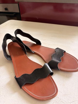 Sandalias Zara Negras y Marrones Talla 39