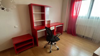 Conjunto de Escritorio, Silla y Estantería