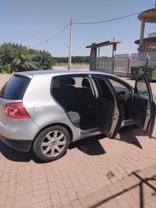 Volkswagen Golf 2004