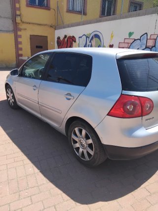 Volkswagen Golf 2004