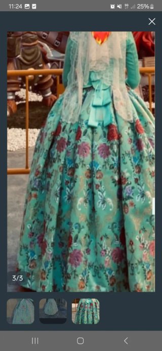 Traje de Fallera verde con flores
