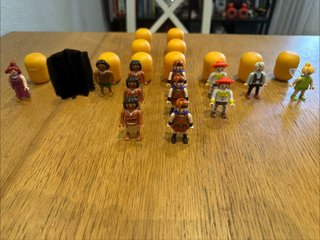 Figuras playmobil kinder sorpresa.