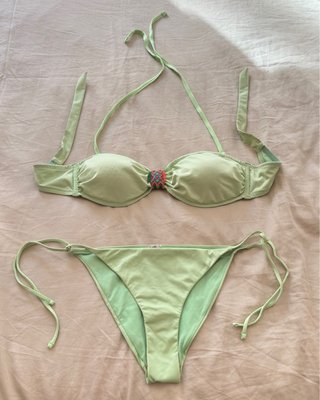 Bikini Oysho Verde Lima