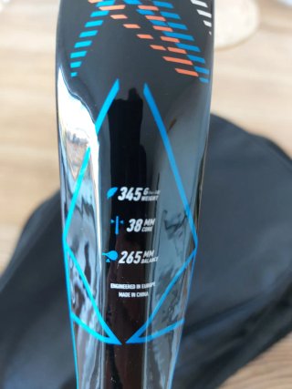 Pala de pádel Babolat con funda