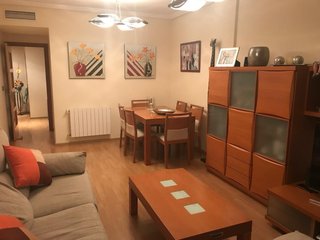 Mesa de comedor de madera
