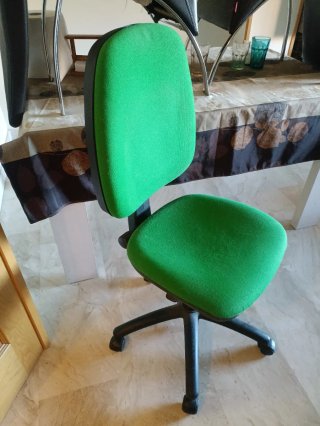 Silla Escritorio giratoria verde (Piqueras Crespo)