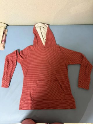 Sudadera Coral Rayas Finas con Capucha y Bolsillos