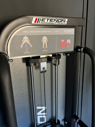 Máquina aductor y glúteo ETENON