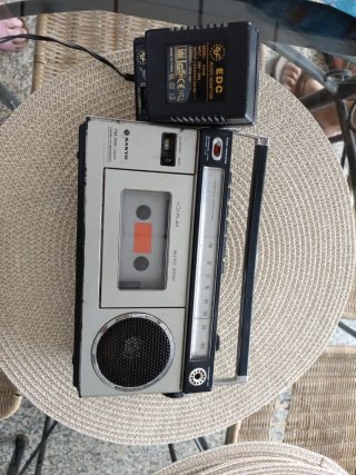 Radiograbadora Sanyo FM/AM Cassette vintage