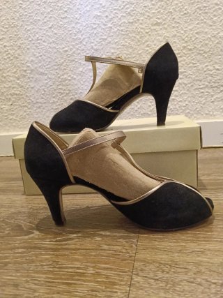 Zapatos J. Mendizabal Piel T-37 Negro/Dorado