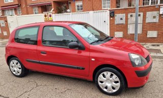 Renault Clio 2004 1.2 inyección 60cv.
