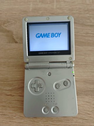 Nintendo Game Boy Advance SP Plateada