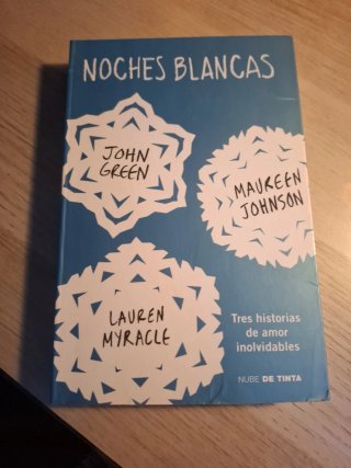 Noches blancas: tres historias de amor inolvida...