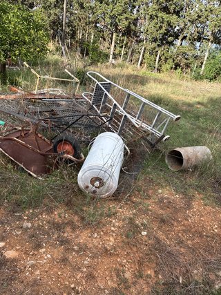 Lote de piezas de hierro
