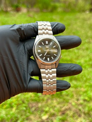 Seiko 5 Automático Calibre 7009 Negro