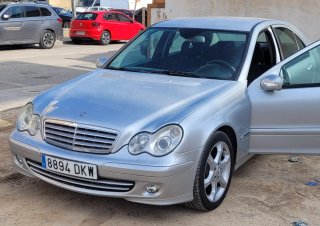 Mercedes-Benz Clase C 2005