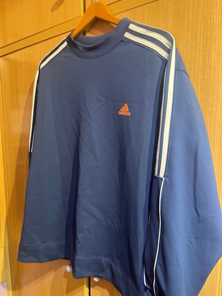 Sudadera Adidas azul con rayas