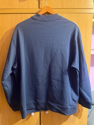 Sudadera Adidas azul con rayas