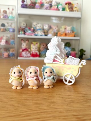 Set Sylvanian Families con Trillizos y Carrito