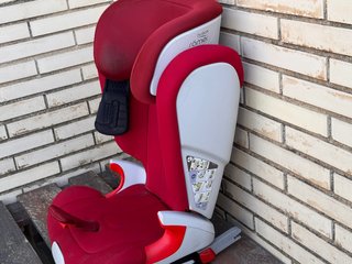 Sillita de coche Britax Römer roja
