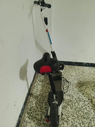 Patinete Eléctrico con Asiento (piezas o arreglar)
