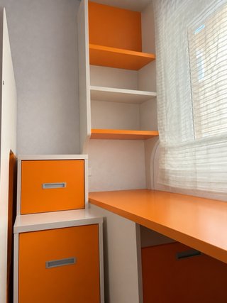 Litera con cajones y diseño moderno