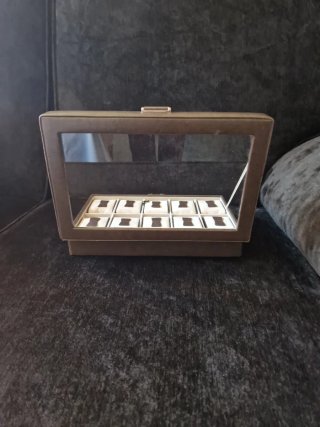 Estuche organizador de relojes con cerradura