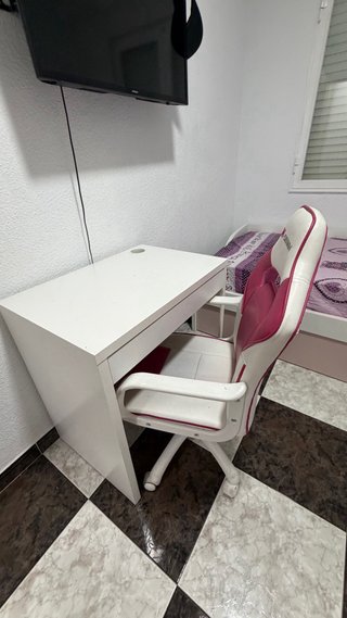 Scrivania e Sedia Gaming