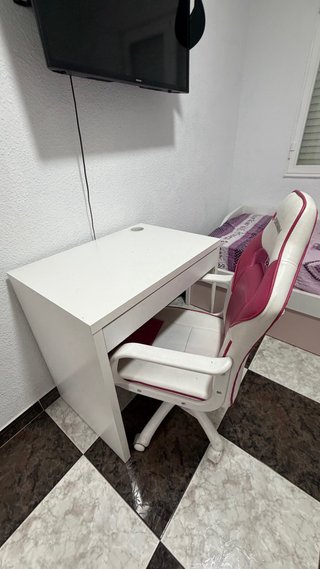 Scrivania e Sedia Gaming
