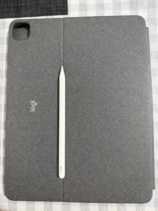 Funda con Teclado Logitech para iPad y Pencil