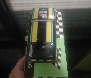 Coche de Scalextric Ford fiesta BP