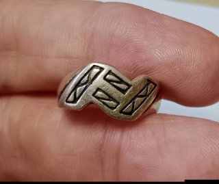Anillo de plata antiguo