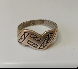 Anillo de plata antiguo