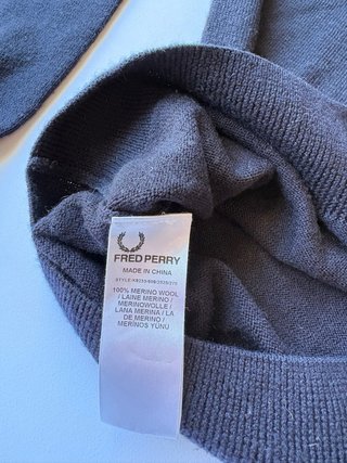 Pulôver Fred Perry V-neck Tamanho S