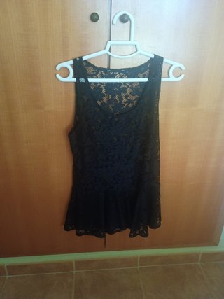Blusa negra encaje