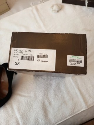 Zapatos de tacón negros