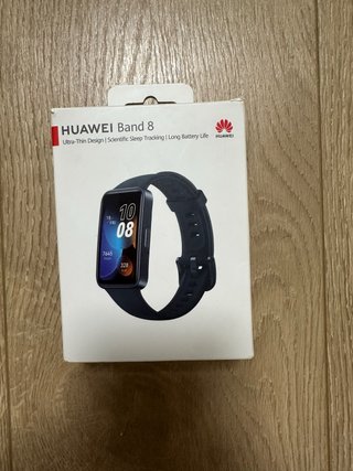 Huawei Band 8 Negra Caja y Cargador