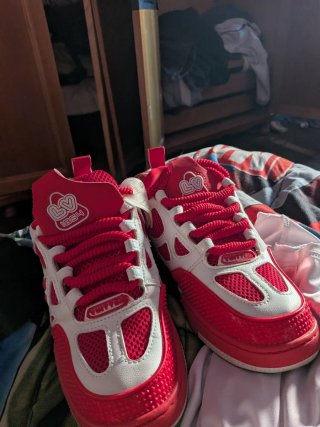 Zapatillas LV rojas 41