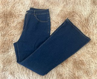 Pantalón Vaquero Acampanado Azul Oscuro