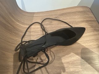 Zapatos de tacón negros