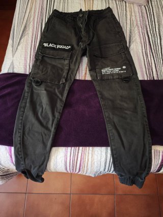 Pantalón Cargo Black Squad