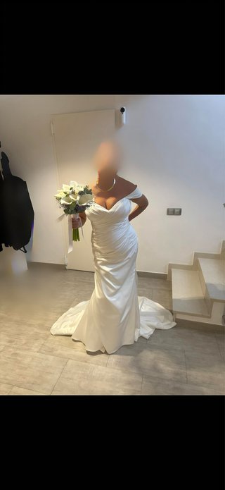 Vestido de novia con escote corazon