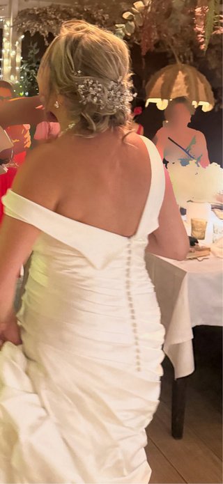 Vestido de novia con escote corazon