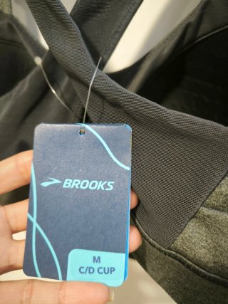 Precioso sujetador deportivo Brooks