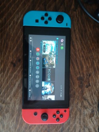 Nintendo Switch V2+4 Joy-Con +SD 256GB+Accesorios
